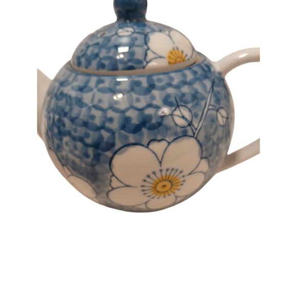 Round Asian Teapot Set Strainer Cup Floral Blue White Oriental Country Cottage - Picture 14 of 14